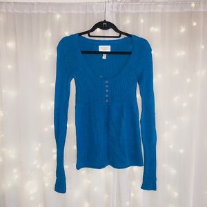 Abercrombie & Fitch Henley Sweater 🧵